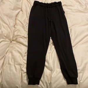 Lululemon Black Stretch High Rise Joggers 7/8 size 8